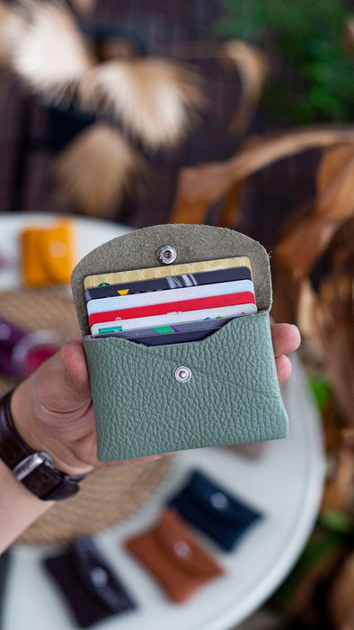 Zoozie Bags Tarjetero Verde Mar en Piel Auténtica